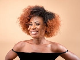 files/imgi_17_imgi_1_portrait-de-beaute-dune-jeune-femme-africaine-souri.jpg